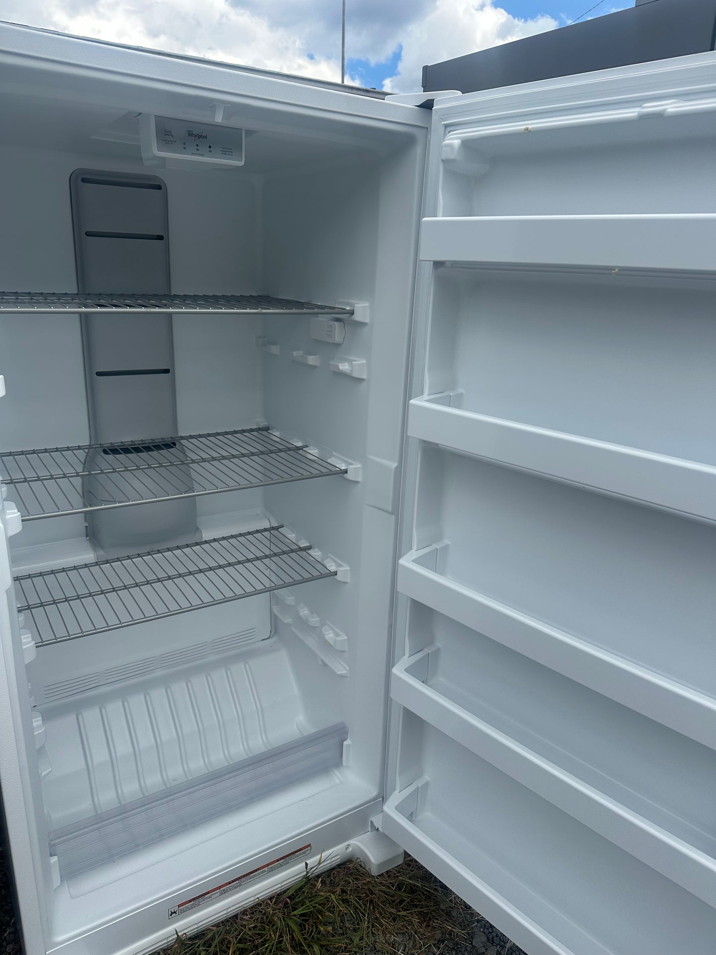 Whirlpool Full Size Frost Free Upright Freezer (White)