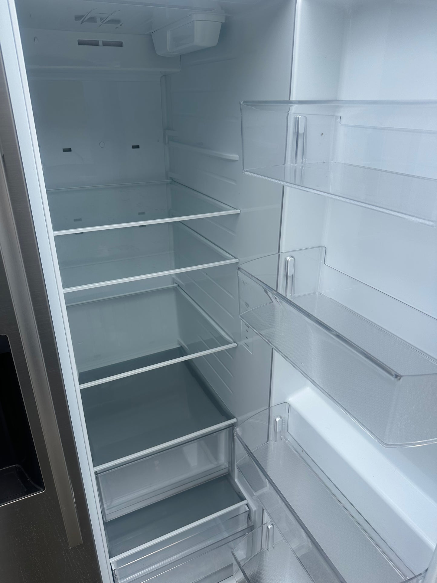 LG 27 Cu Ft Full Size Stainless Steel Fridge and Freezer