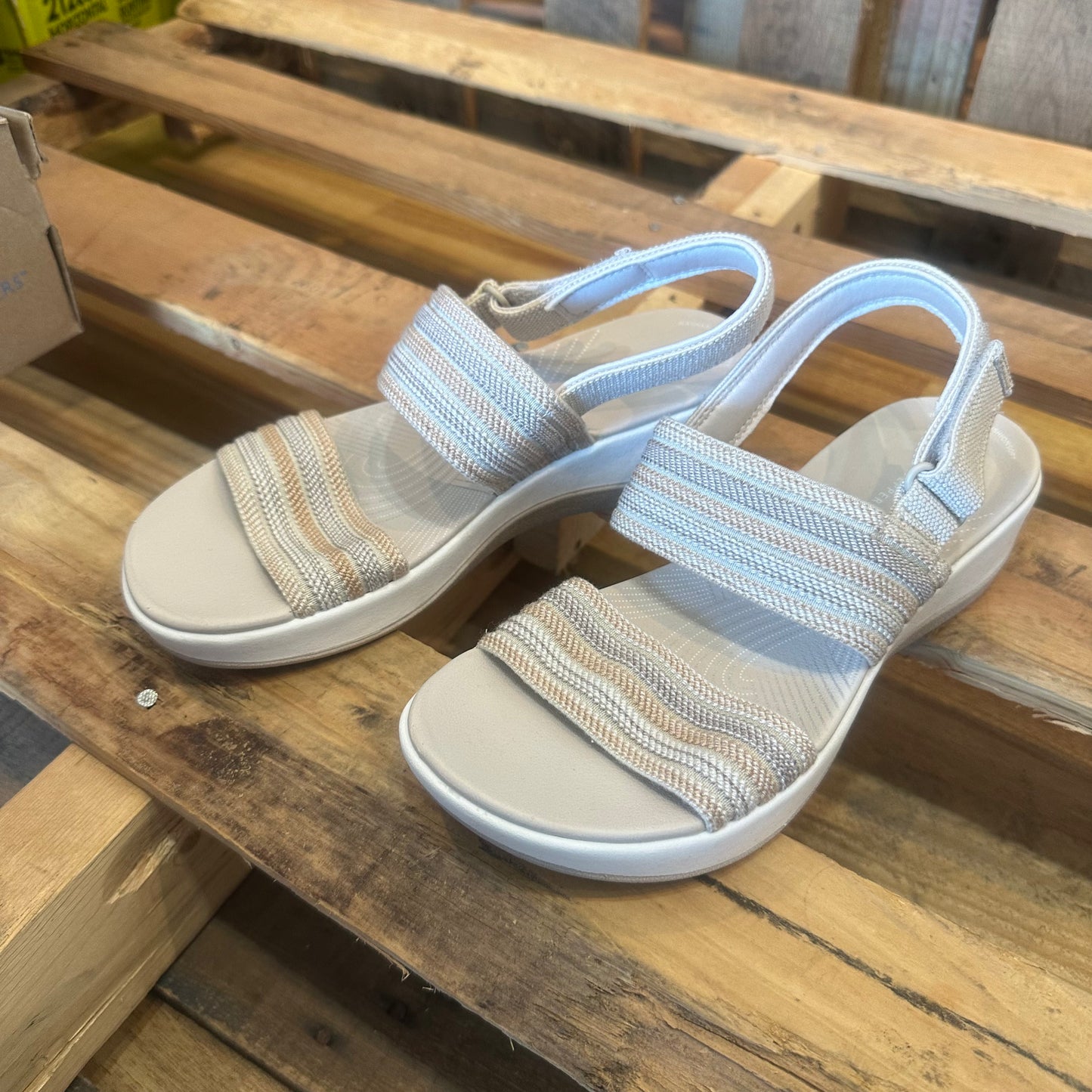 Clarks Cloudsteppers Arla Stroll Wedge Sandal