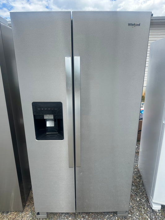 Whirlpool 24.6 cu ft Side by Side Full Size Fridge and Freezer with Ice Maker Finget Print Resistant